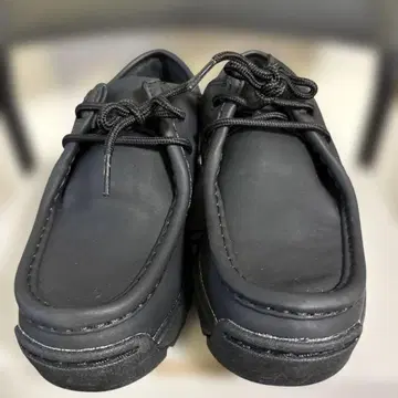 문스타 810s 블랙 모카신 신발