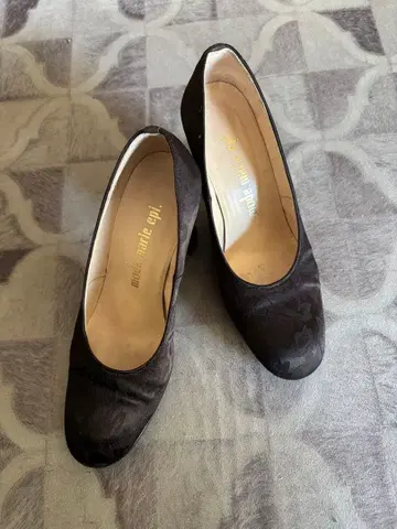 made marie 플라워 패턴 블랙 하이힐