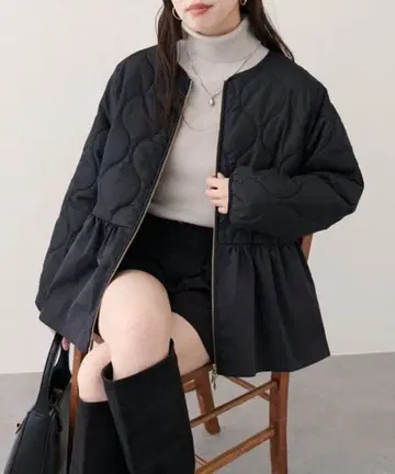 완판템 natural couture 퀼팅 플럼 자켓