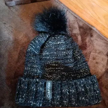 Calvin Klein 퍼 달린 니트 비니