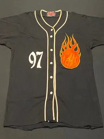 귀중한 B'z FIREBALL 베이스볼 셔츠