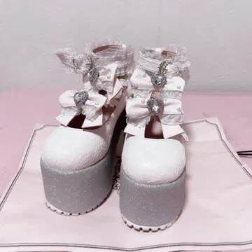 AnkRouge 레이스 x 인조 가죽 통굽 신발 앙크루즈