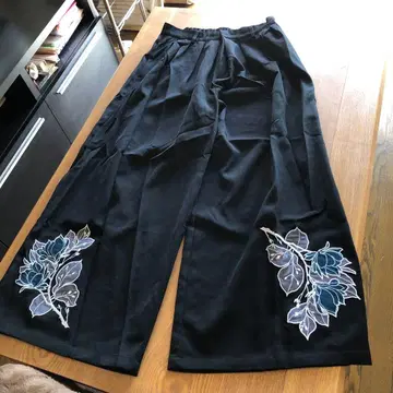 블랙 꽃무늬 자수 와이드 팬츠