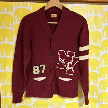 Cheswick 버건디 N.C. 로고 가디건 87