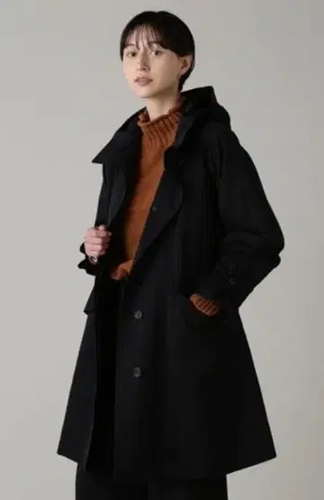 새상품급 마가렛호웰 23AW 코튼 개버딘 코트 블랙 S