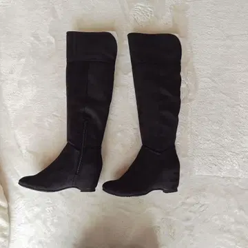 블랙 니하이 부츠 (웨지힐)