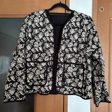 natural by clip 리버서블 프린트 패딩 자켓