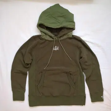 Irie Fishing Club 올리브 그린 후드티