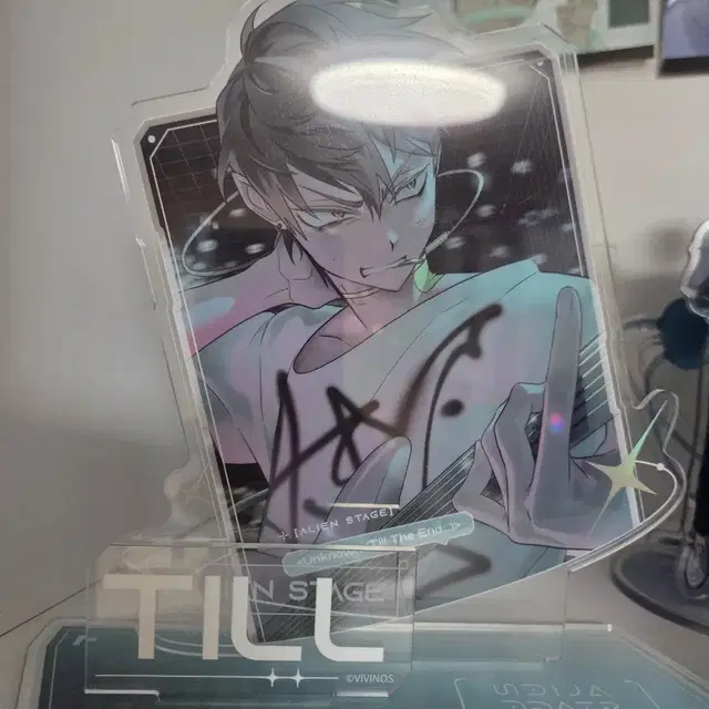 틸 반신 아크릴스탠드