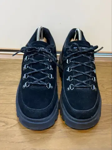 새상품급 스케쳐스 블랙 스니커즈 23.5 통굽 부츠