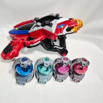 DX 세이저 블래스터 큐타마 포함 우주전대 큐레인저