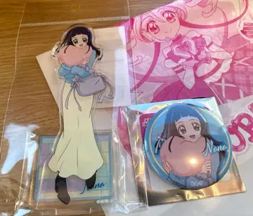 쇼핑백 포함 소후 나나 아크릴 스탠드 캔뱃지 발견! 사이좋게 쇼핑