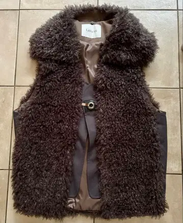 카라 부착 보아 베스트