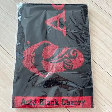 Acid Black Cherry 타월 블랙/레드