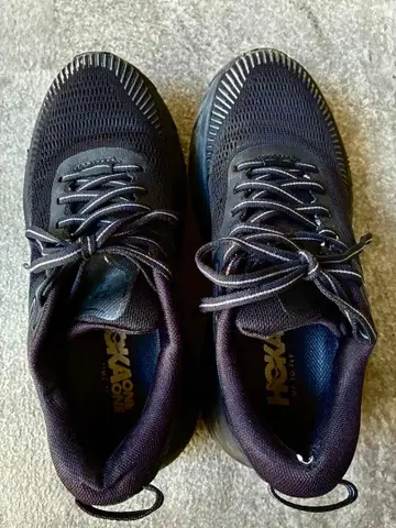 호카오네오네 BONDI7 러닝화 경량 통굽 블랙 23.5