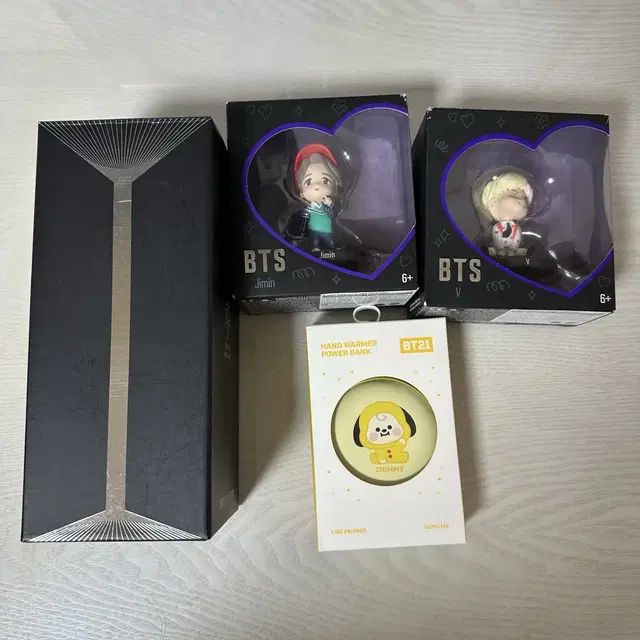 방탄 응원봉, 피규어, 손난로 판매합니다