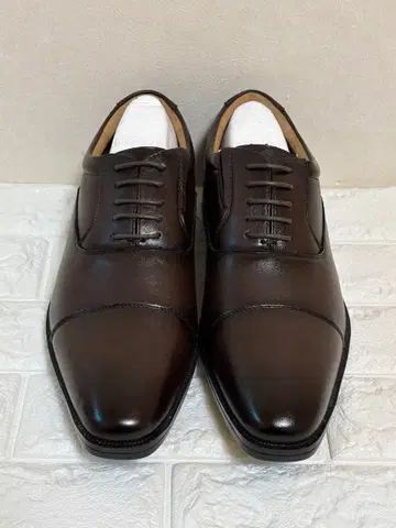 새상품, 미사용 다크 브라운 가죽 드레스 슈즈