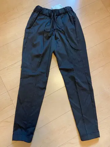 URBAN RESEARCH DOORS 울 라이크 테이퍼드 팬츠