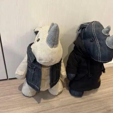 G-STAR RAW 코뿔소 봉제 인형 2체 세트