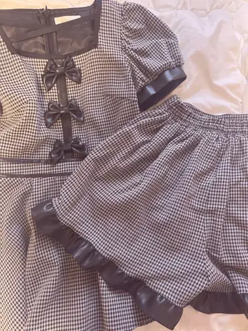 pium 바이컬러 가죽 리본 셋업 양산 피움