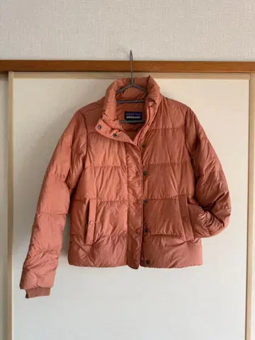 파타고니아 살몬 핑크 계열 여성용 다운 자켓 XS