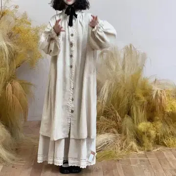 꽃무늬 레이스 옷깃 원피스