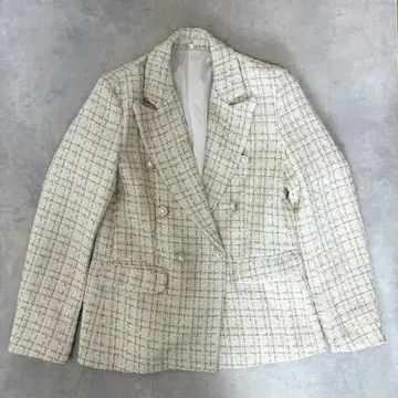 화이트 계열 트위드 더블 브레스트 자켓 M 사이즈