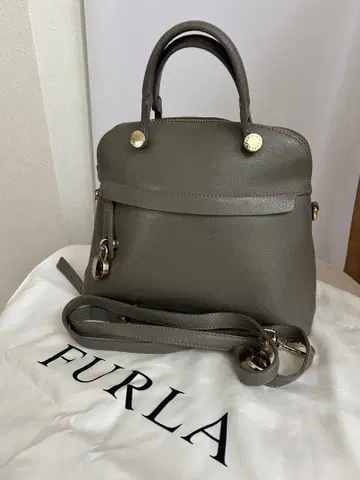 FURLA 파이퍼 그레이 숄더백