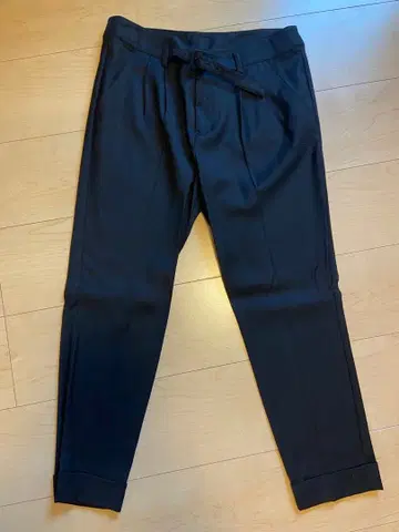 JILL STUART 울 테이퍼드 팬츠