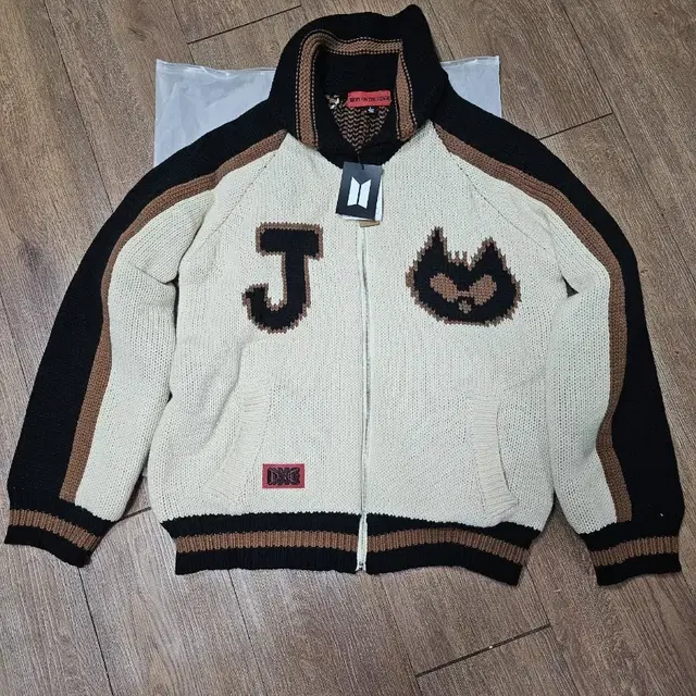 bts 방탄 j-hope 홉온스 코위찬 가디건