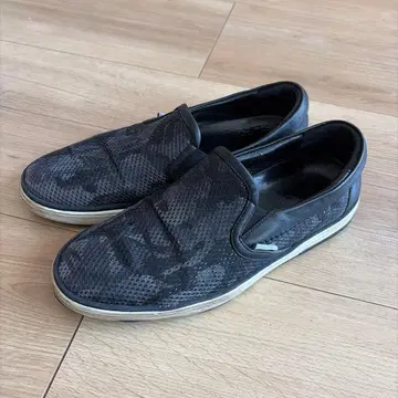 지미추 블랙 슬립온