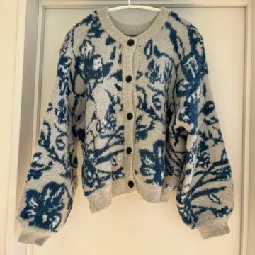 꽃무늬 버튼 가디건 사이즈 F