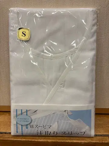 블랙 프라이데이 가격 3000엔 W 수피마 땀 제거 슬립 S사이즈 한정품