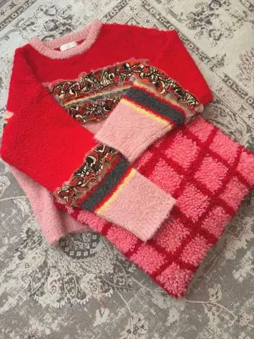 모얀에크리 멀티 보더 프릴 니트 풀오버 L 사이즈