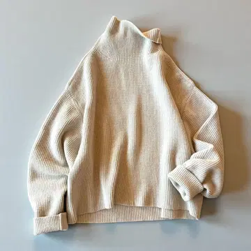 새상품급 두지엠 클라세 BLANC 아제 터틀넥 니트 풀오버