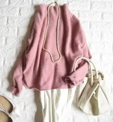 투모로우랜드 보르지 고급 기모 보송보송 빌드넥 니트 더스티 핑크