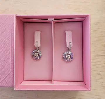 Swarovski 블루 플라워 귀걸이