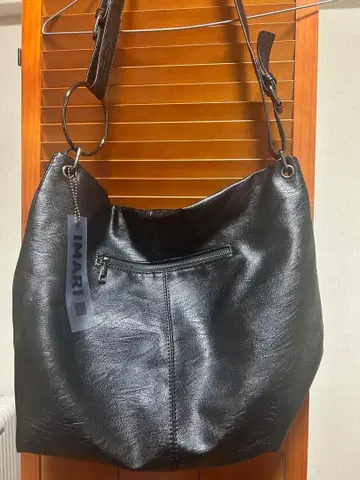 블랙 숄더백 합성 피혁