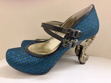 ANNA SUI 안나수이 고양이 발 펌프스 사이즈 3.5