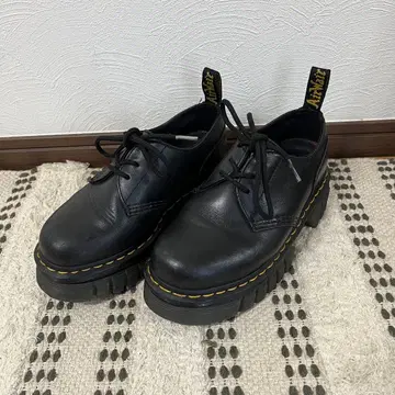 Dr. Martens 1461 QUAD 3 홀 신발