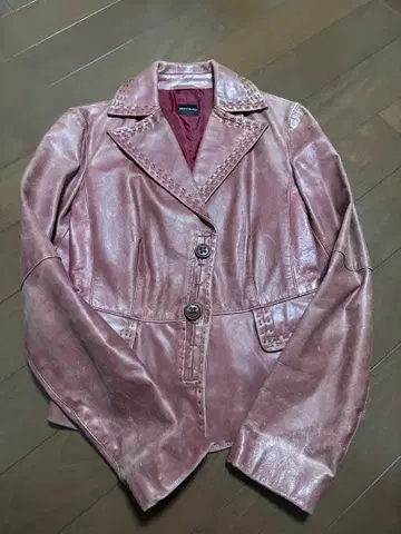 PENNYBLACK 핑크와 빨간색의 중간색 가죽 자켓