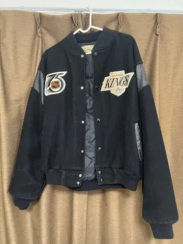 로스앤젤레스 킹스 바시티 자켓 블랙