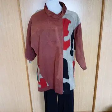 깃발 감물 염색 자수 블라우스