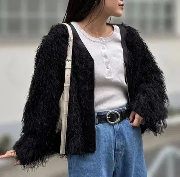 새상품 CIAOPANIC V넥 페더 ZIP 자켓