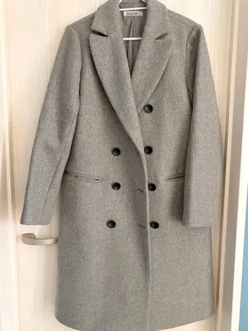 그레이 더블 브레스트 체스터 코트
