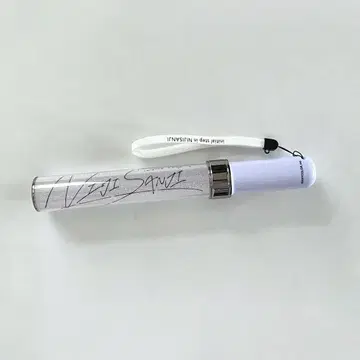 니지산지 initial step in NIJISANJI 응원봉