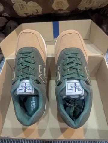 Sangacio 그린/베이지 스니커즈