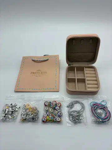 [ 미사용 새상품 ] 액세서리 키트 핸드메이드 대용량 귀여운 케이스 포함