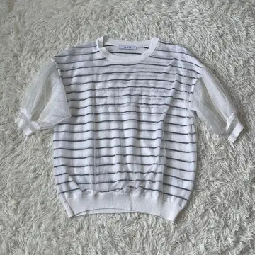 trois 트로아 보더 T셔츠 시어 비침