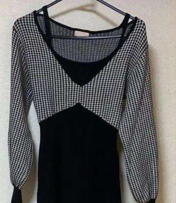 RESEXXY 하운드 투스 니트 원피스 블랙